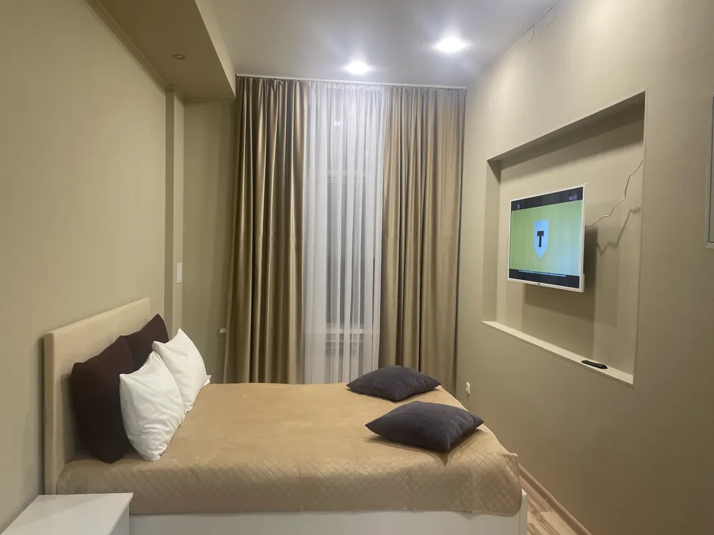 Уникальная локация, квартира с отдельным входом в самом сердце города