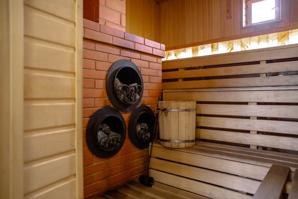 Двухэтажный коттедж с баней