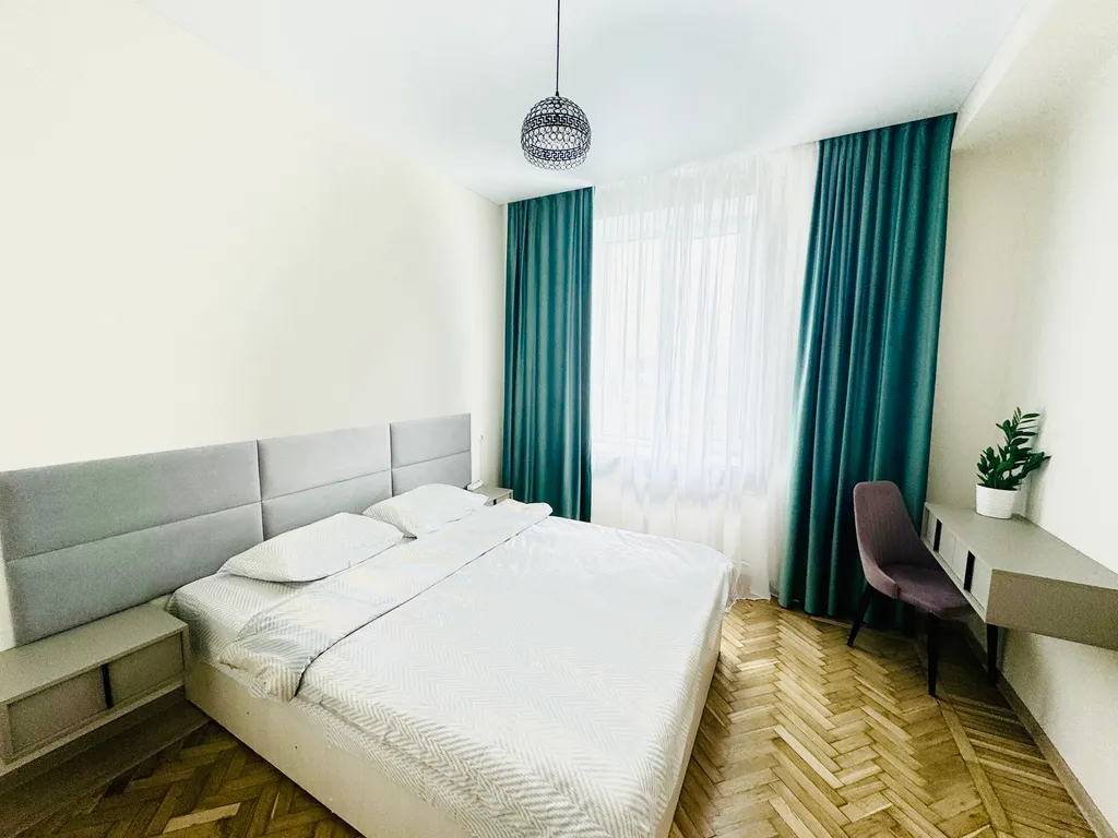 Квартира 4-комнатный апартамент в центре — Минск