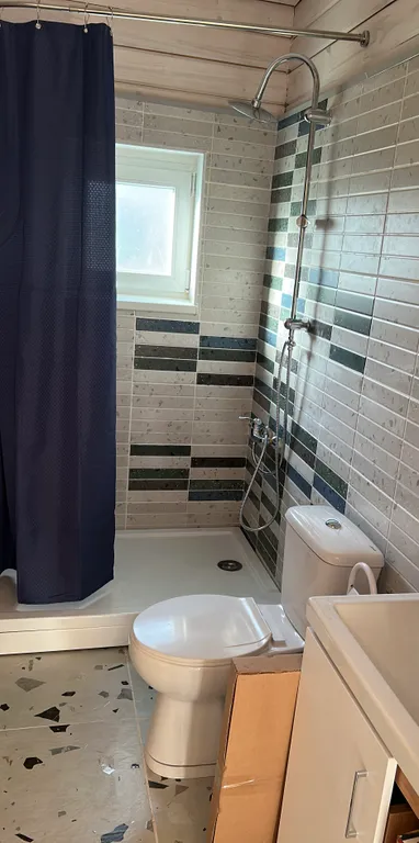 Уютный дом у озера