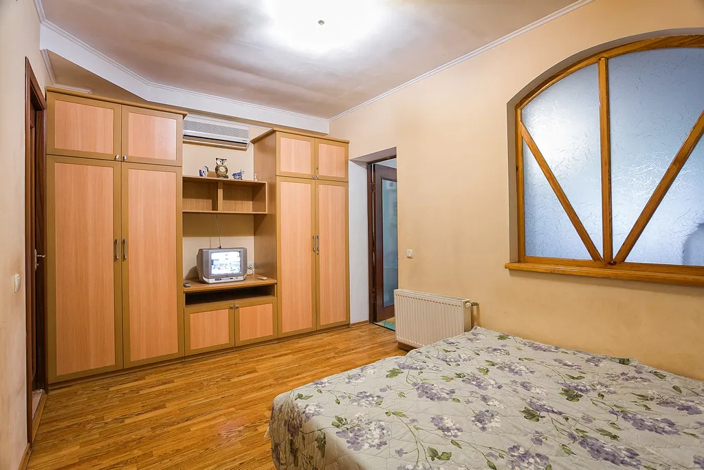 Апартаменты с видом на море и Храм