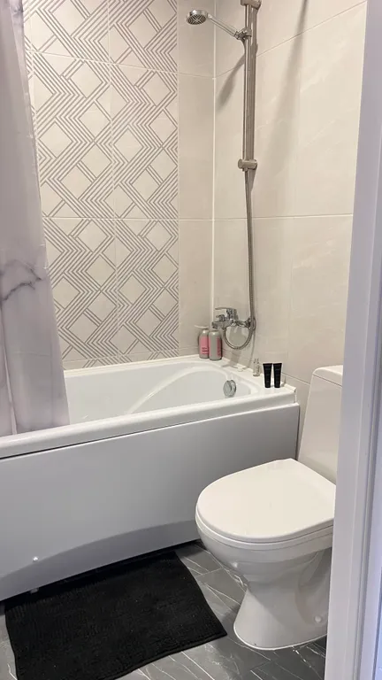 Уютная студия с видом на бассейн