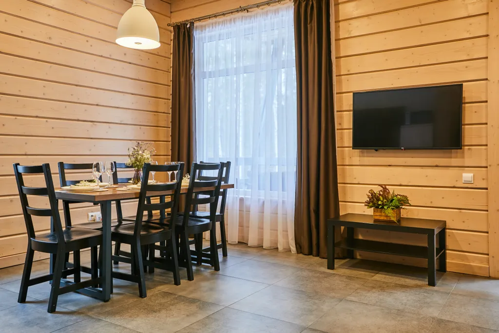 Уютный коттедж с двумя спальнями, сауной и камином