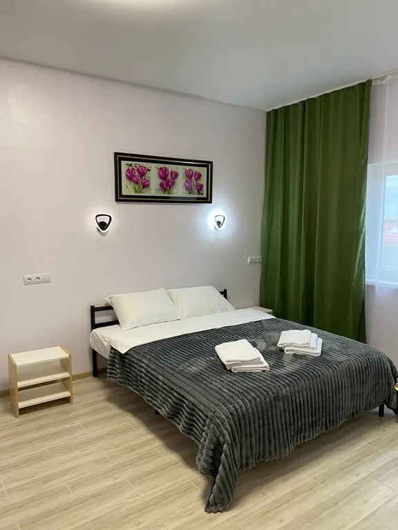 Квартира Двухкомнатный семейный комфорт номер — аренда посуточно в Должанская