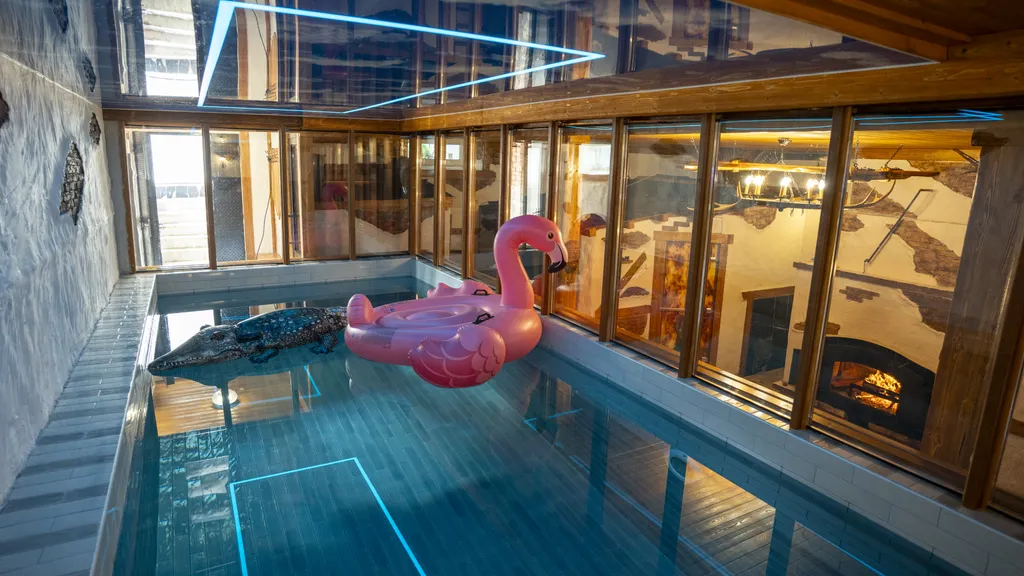 Уютный коттедж с теплым бассейном и большим чаном