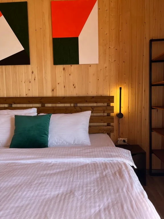 Дом с видом на гору Колдун