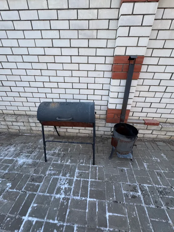 Дом с большим бассейном