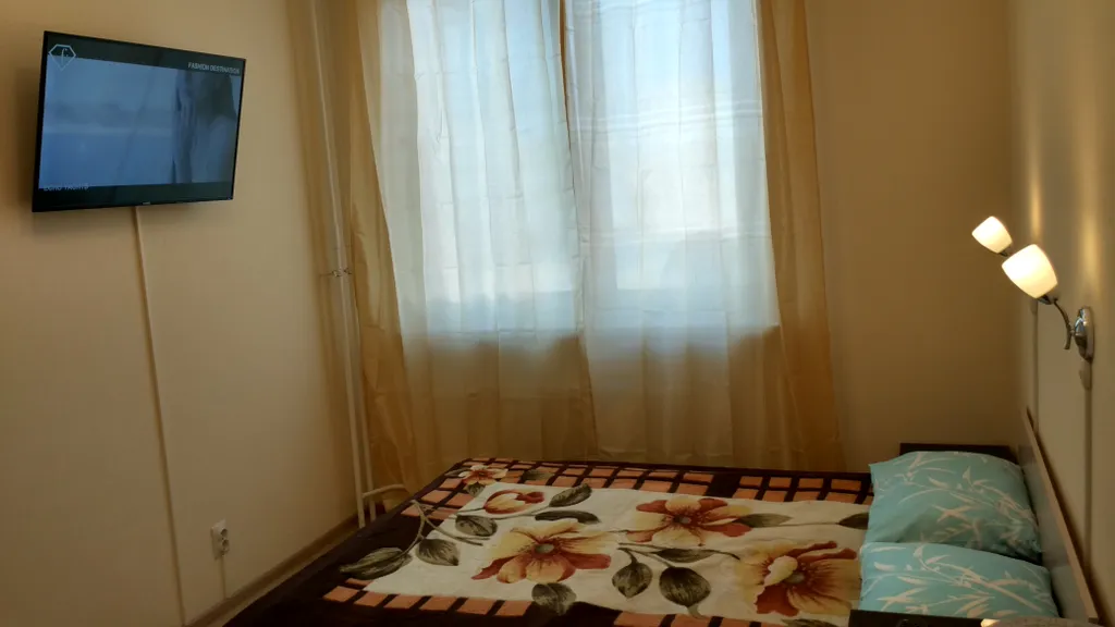 Уютная квартира, не студия, есть почти всё