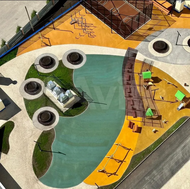 Уютная светлая квартира с видом на город