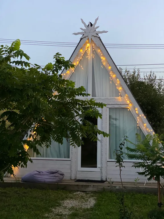 Уютный домик A-Frame