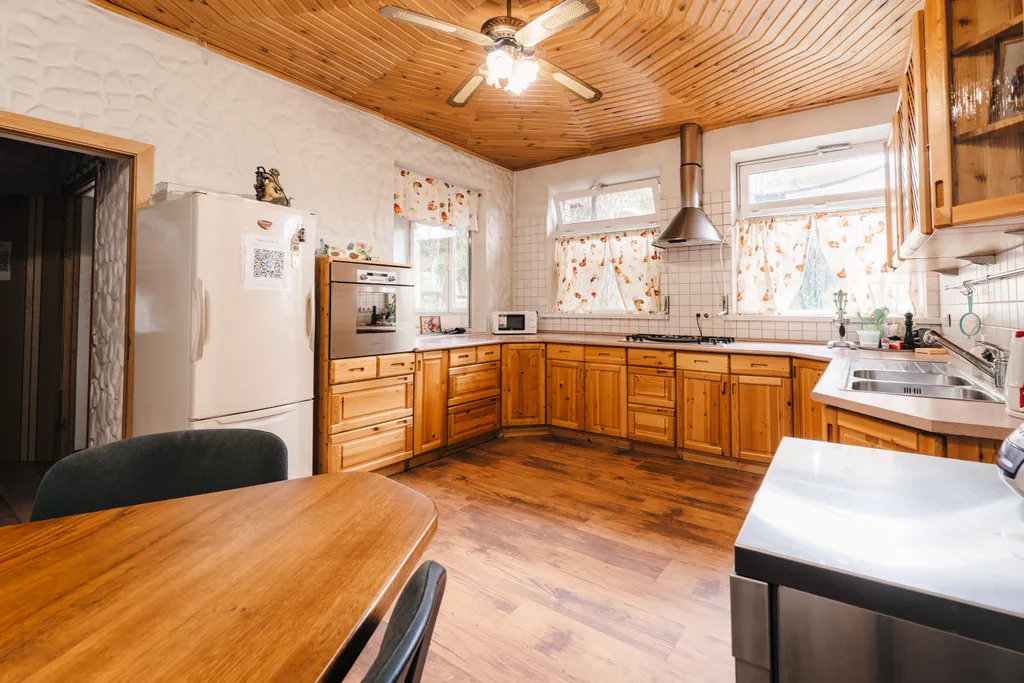 Дом в лесу в русском стиле