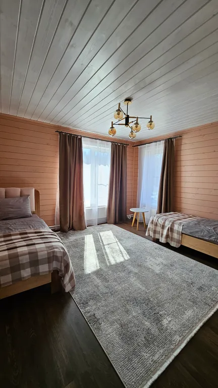 Коттедж для большой компании с баней