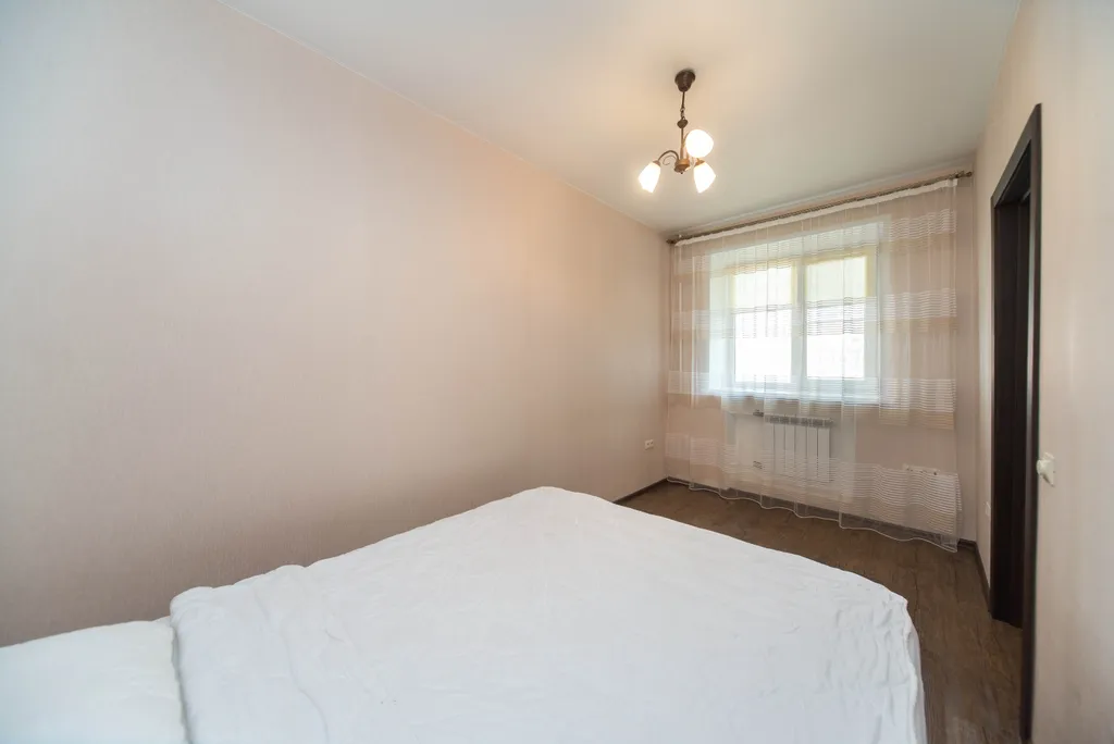 Современная 2-ком на набережной в центре города