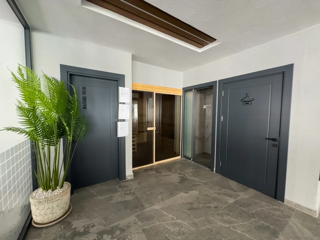 Elize апартамент, море и ритм города