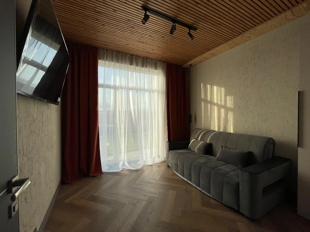 Панорамный дом с террасой