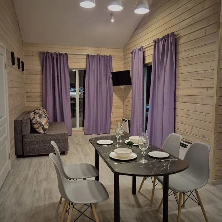 Коттедж Коттедж с видом на горнолыжные курорты — Светлое