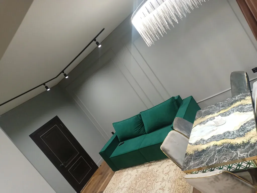 Уютная квартира в центре города в 60 км от высочайшей точки Европы