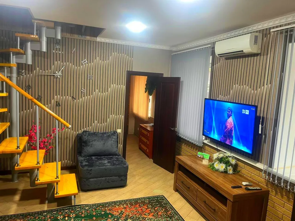 Двухкомнатная просторная квартира у моря в центре Бердянска