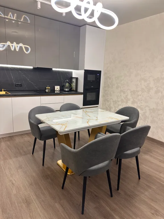 Квартира рядом с Аквапарком и Дворцом Борьбы