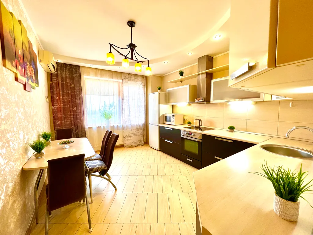 Уютная просторная двушка с видом на реку Волгу