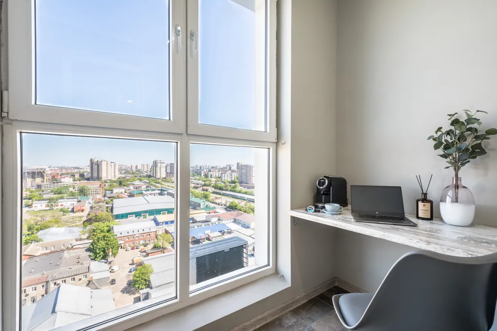 Loft с авторской планировкой, качелью с видом на город в ЖК БОльшом