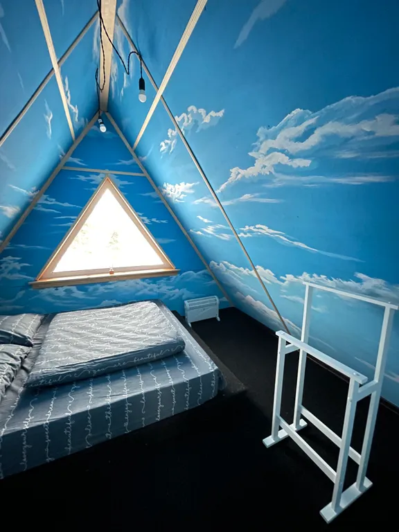 Коттедж Шале в стиле A-frame с видом на горы и лес — Шерегеш