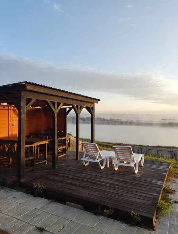 Дом с видом на озеро