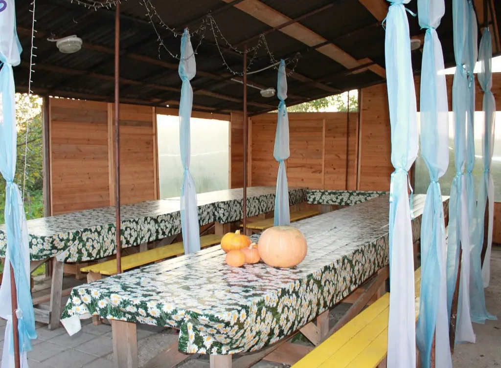 12-комнатный Дом