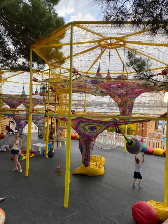 Квартира Апартаменты в ЖК Изумрудный город, на первой береговой линии, в центре — Геленджик