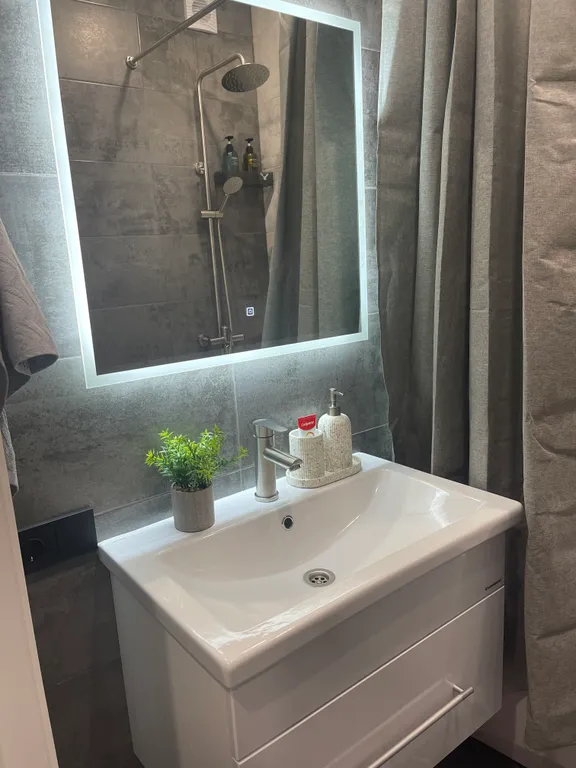 Новая квартира в новом доме у набережной