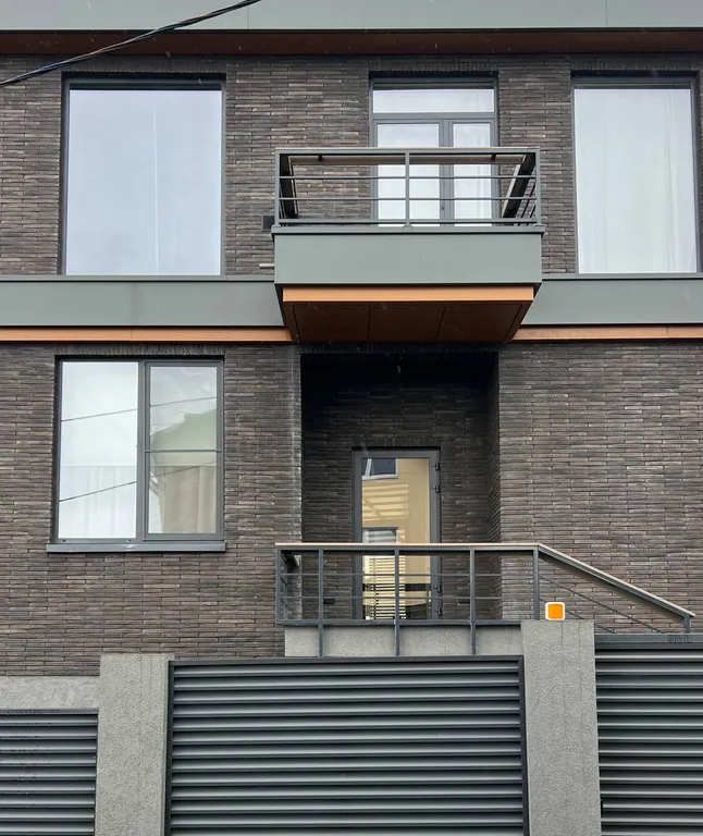 Новый стильный дом с видом на море