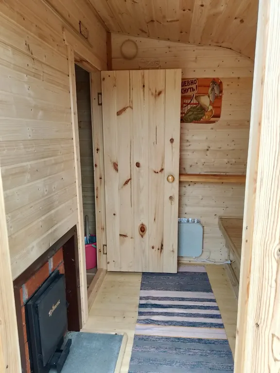 Дом с террасой и баней на дровах