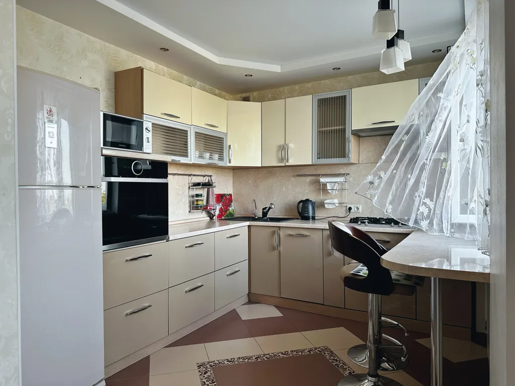 Квартира с панорамным видом на реку и все монастыри