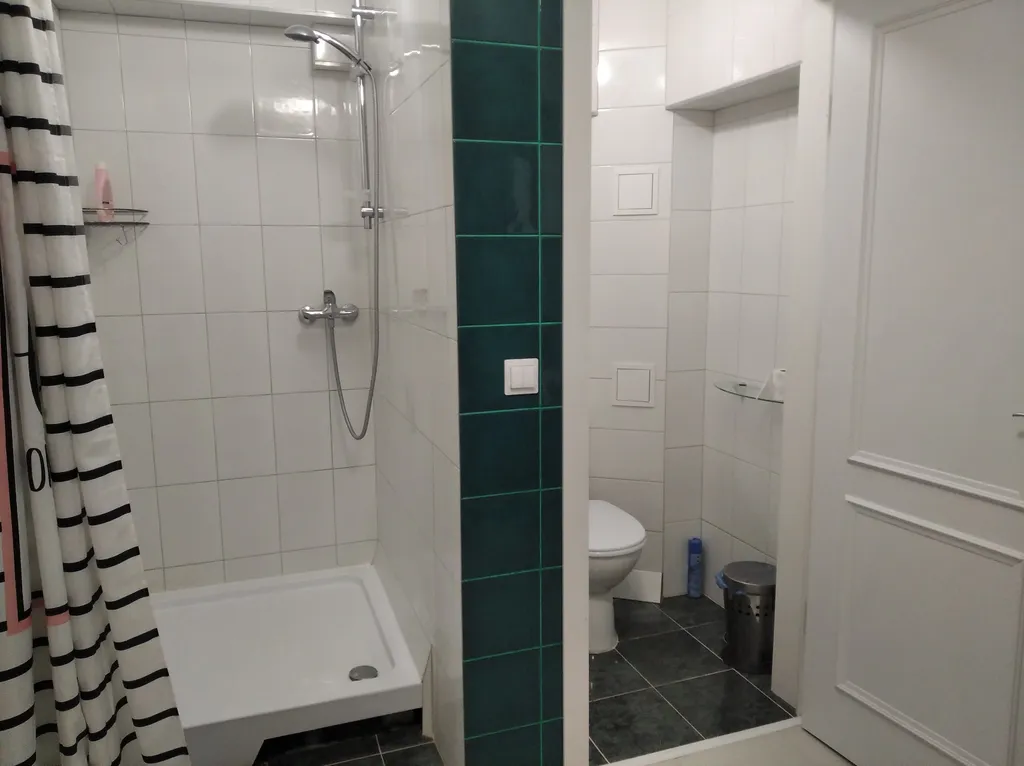 Квартира отдельная на первом этаже частного дома