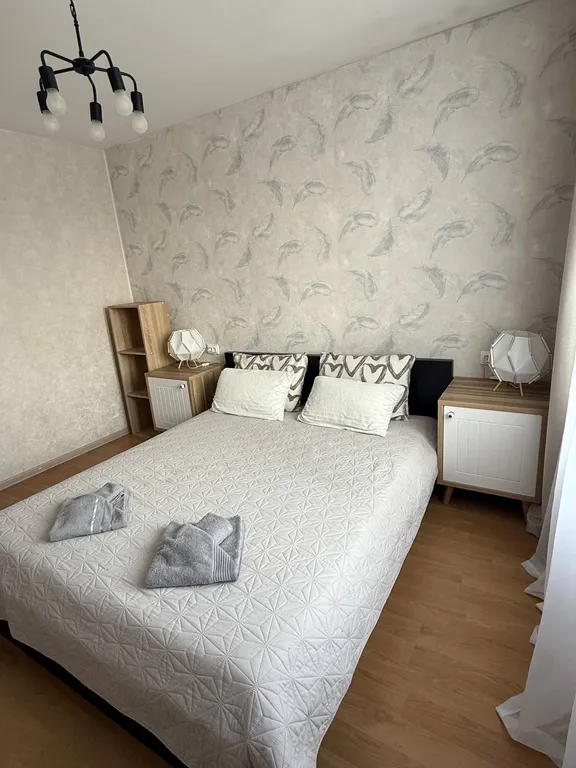 Двухкомнатная квартира недалеко от центра города