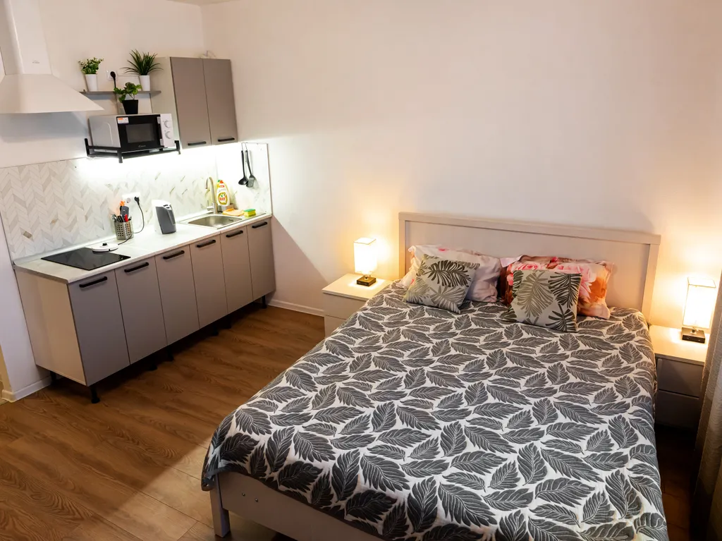 Квартира Уютная студия pядoм c ИMP и ЦИПК — аренда посуточно в Обнинск