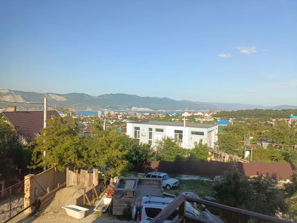 Уютный дом с прекрасным видом в тихом районе