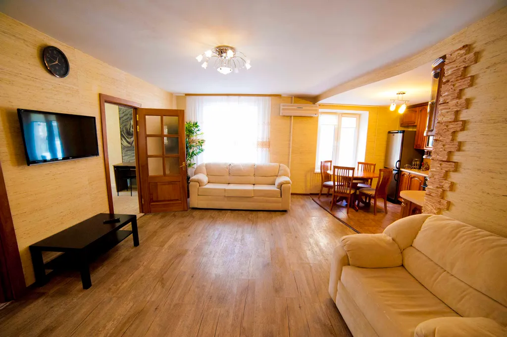 Квартира 3-комнатная квартира в центре — Хабаровск