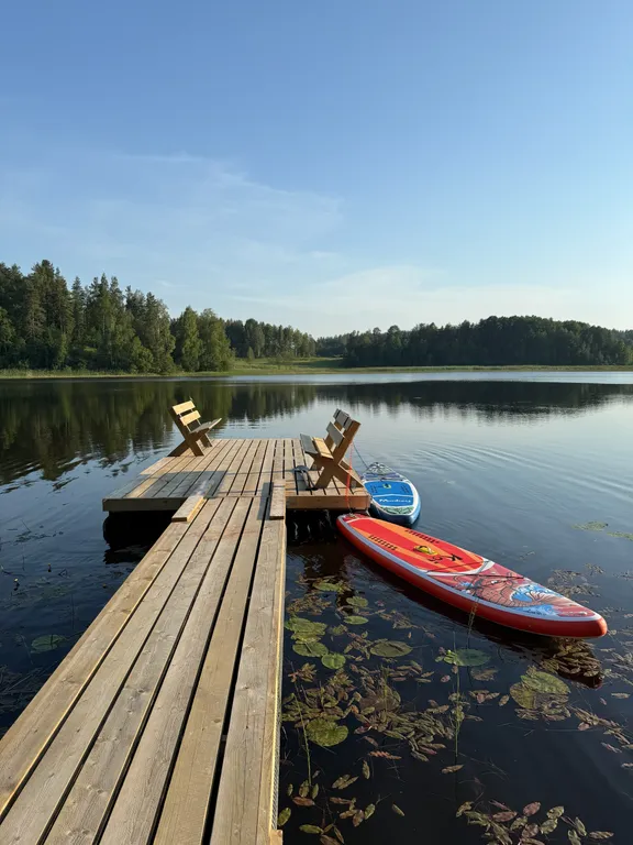 Дом-студия с панорамной стеной на залив Мусталанлахти