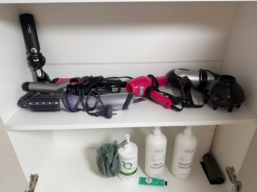 Коттедж Трёхкомнатный дом со своей территорией и автопарковкой, рядом море — Геленджик