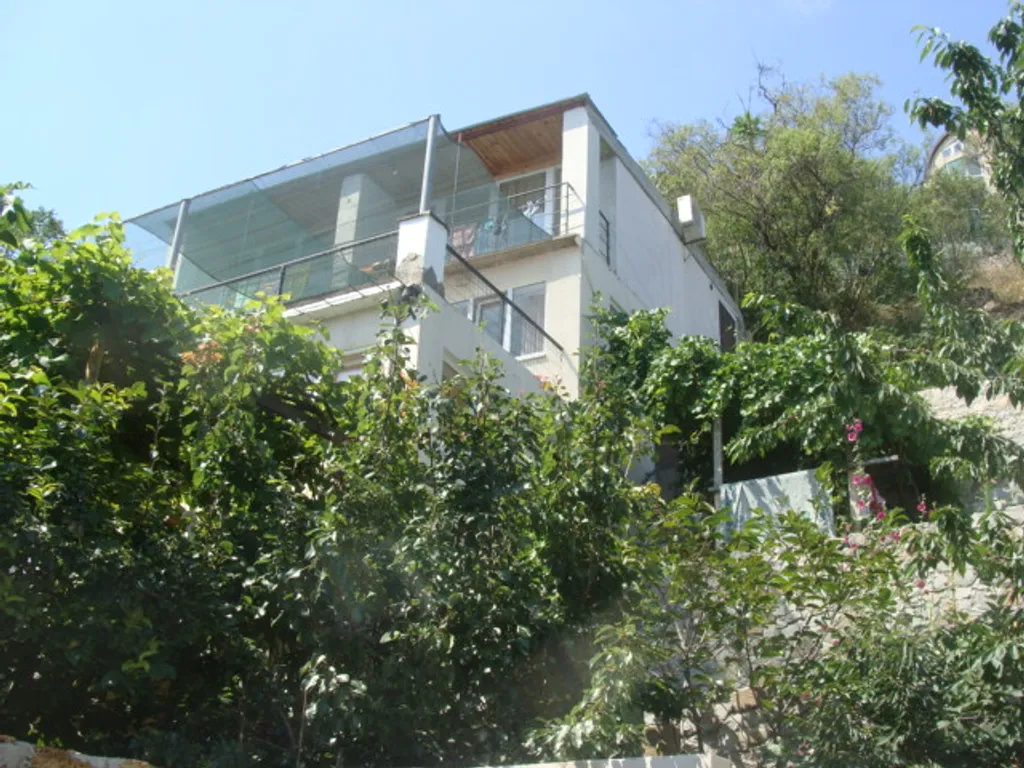 1-комнатная Квартира — аренда посуточно в Ялта