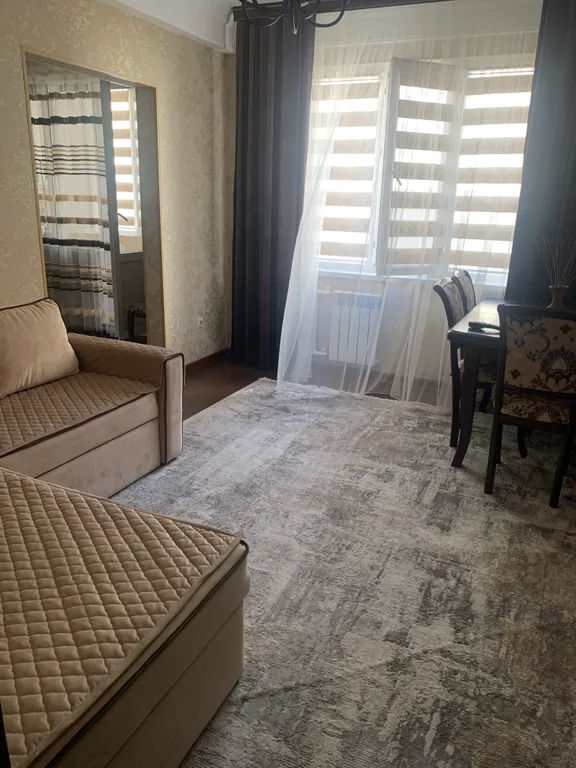 Уютная квартира в удобном районе для отдыха гостейгорода