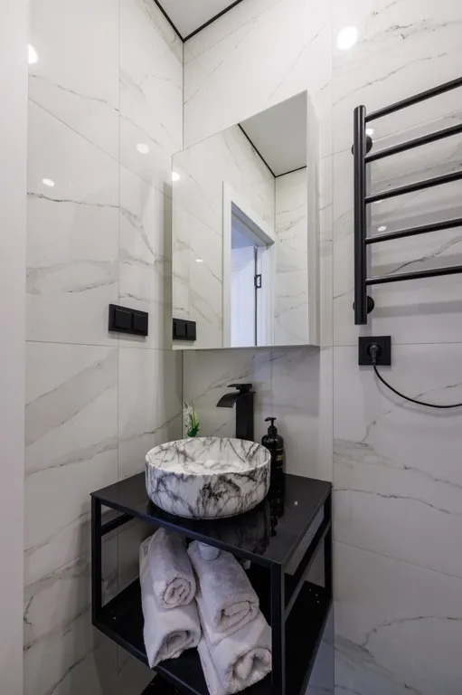 Уютная кино-студия с проектором