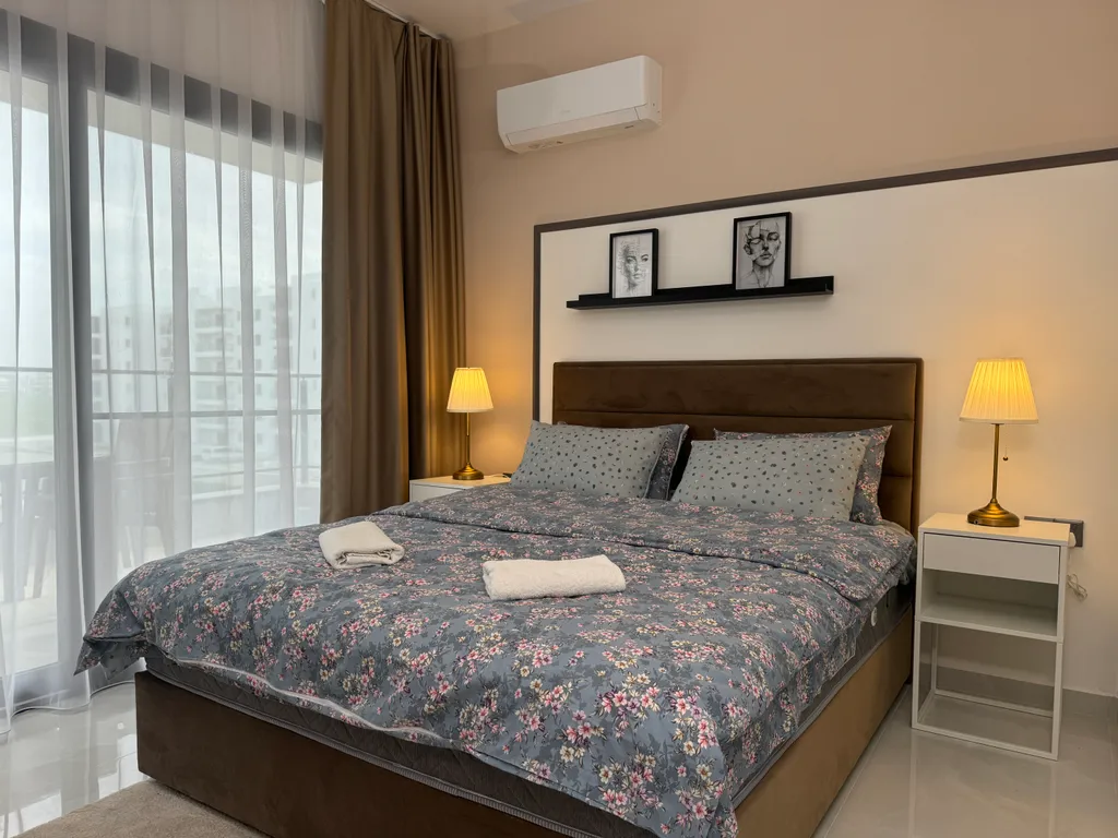 Квартира Просторные апартаменты в современном комплексе — аренда посуточно в Искеле