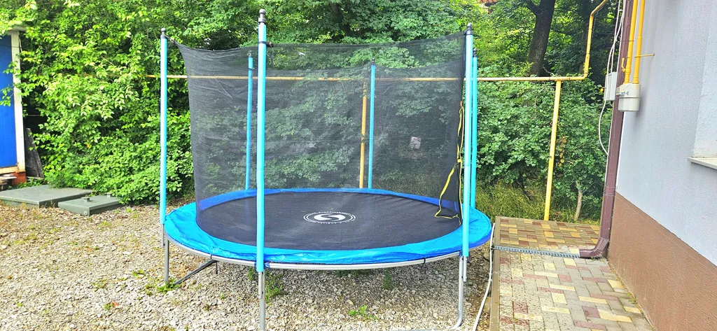 Квартира Квартира Студия в новом доме в тихом районе — Цемдолина