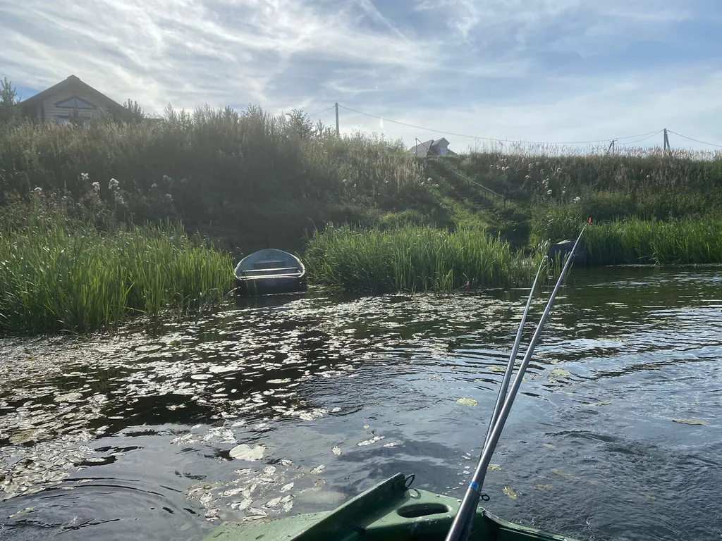 Русская усадьба, бревенчатый 2-х этажный дом с баней