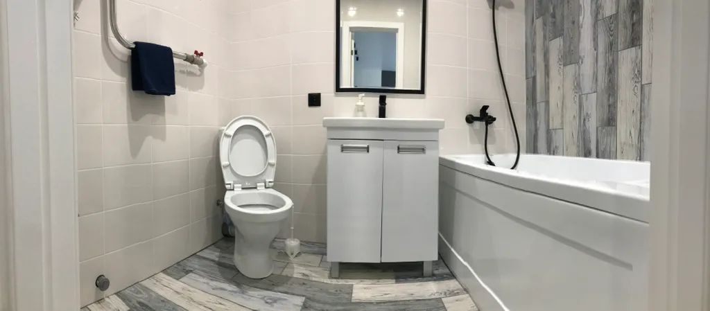 Уютная новая квартира с большой кроватью