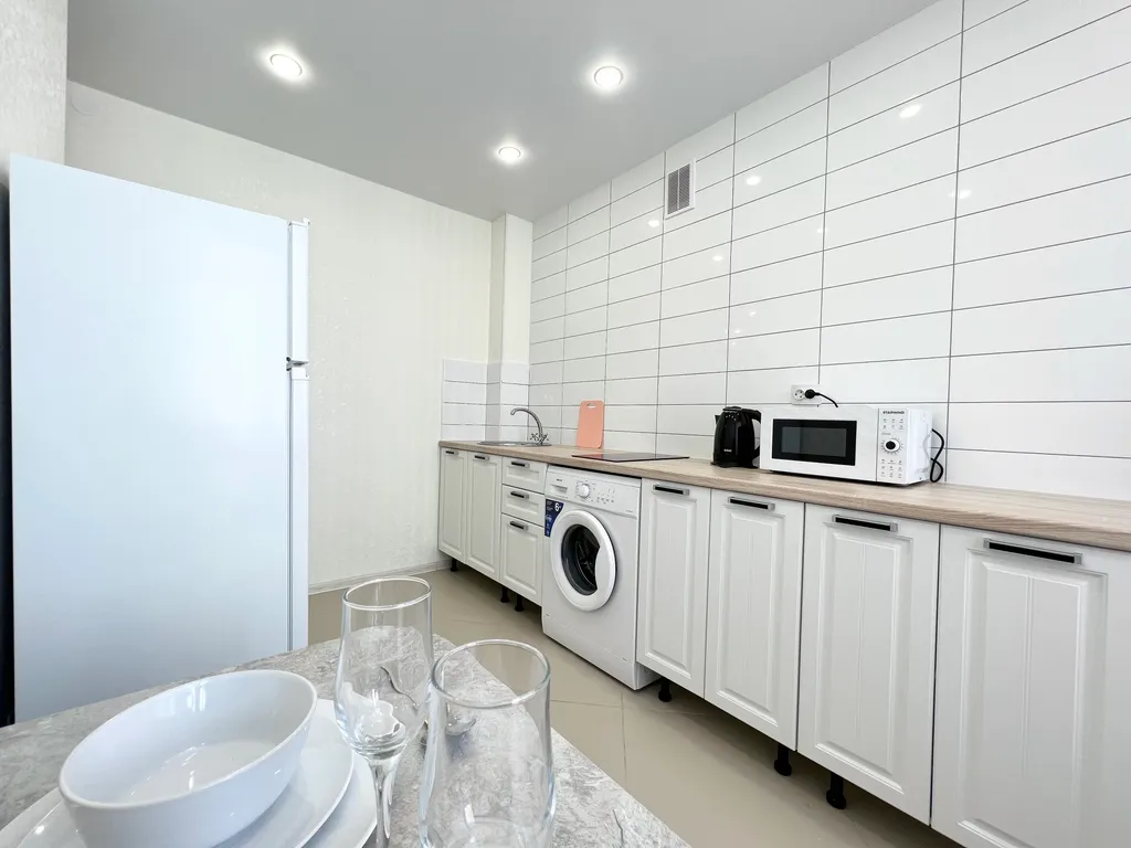 Комфортабельная 3-к квартира в новом доме на Тульской