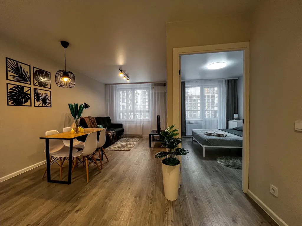 Bосхититeльнaя кваpтирa c бaлкoнoм