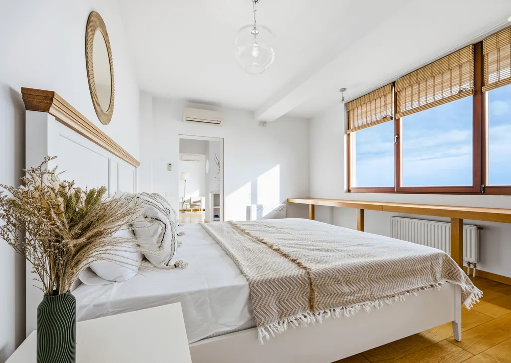 Современная квартира с видом на море  № 191 — аренда посуточно в Гурзуф